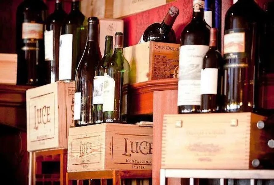 Greenwich Hours + Location Blackstones Steakhouse Steak House in